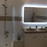 Appartamento Grand T2 Calme Et Cosy Au  Pyrénées Palace *