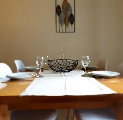 Grand T2 Calme Et Cosy Au « Pyrenees Palace » * Bagnères-de-Luchon